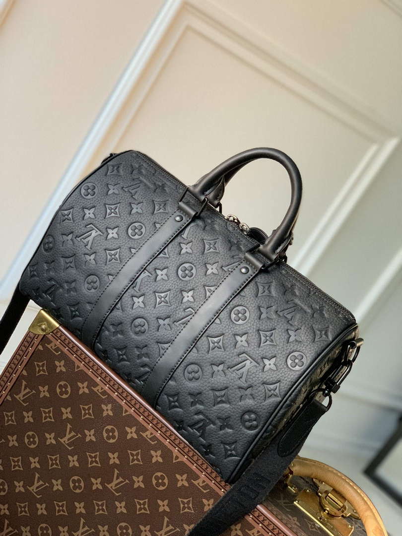 LV M22765 Louis Vuitton Keepall Bandouli��re 35 Bag Black