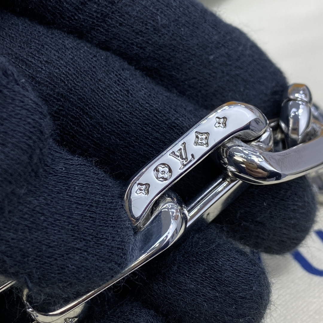 LV M21197 Louis Vuitton Coussin PM Bag haze blue