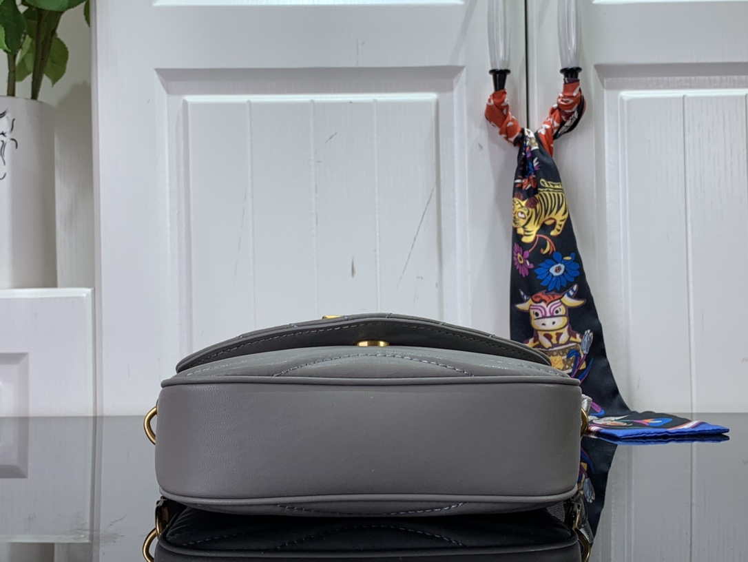 LV M56467 Louis Vuitton New Wave Multi-Pochette Leather M56466 Gray