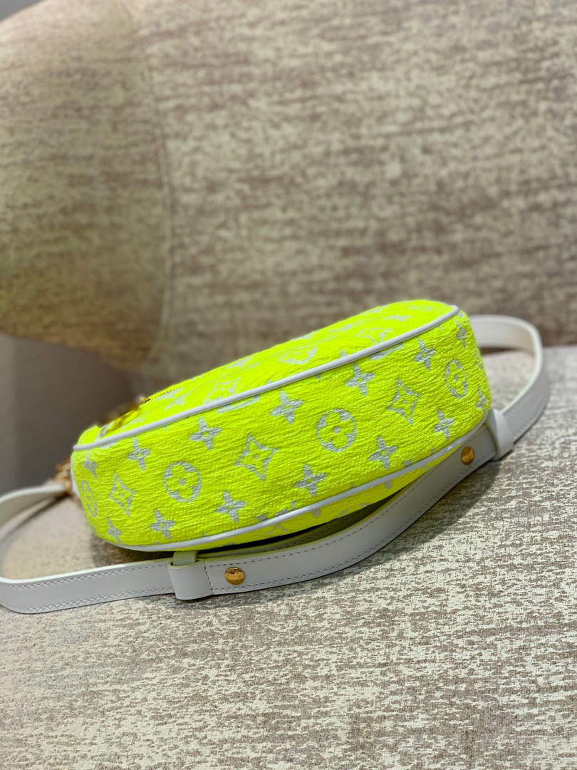 LV M81484 Louis Vuitton Loop half-moon baguette bag Yellow