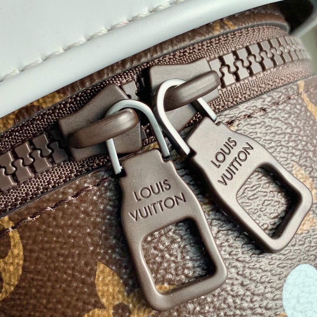 LV M80812 Louis Vuitton Coffee Cup Bag White