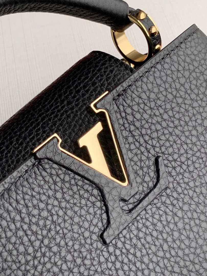 LV M56071 Louis Vuitton Capucines mini Leather Bag Black
