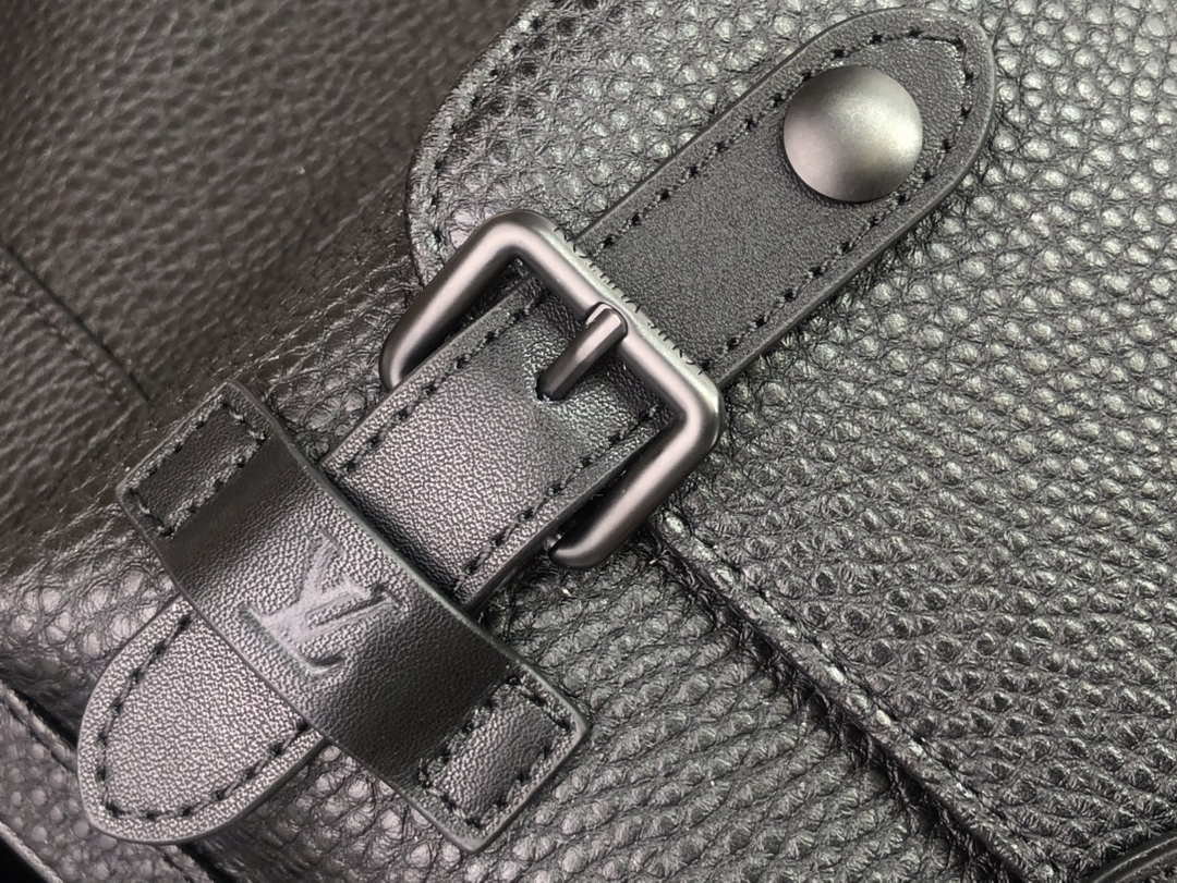 LV M58644 Louis Vuitton Christopher Slim Backpack Black