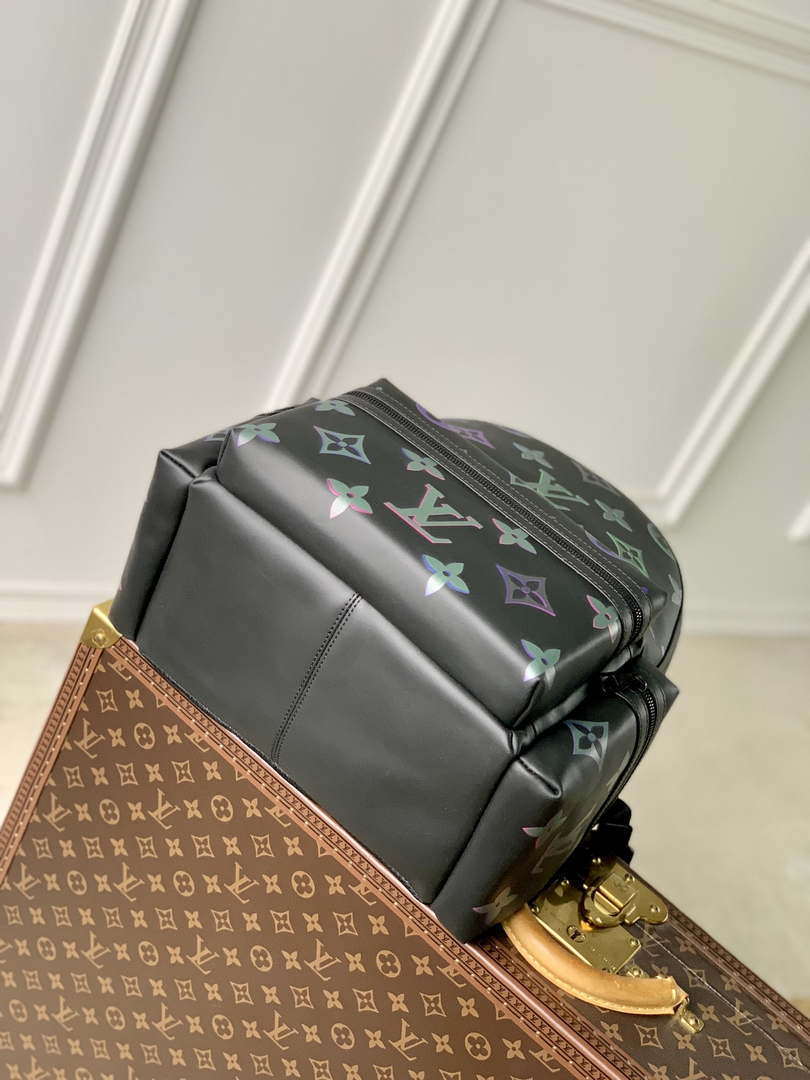 LV M22488 Louis Vuitton Comet Backpack Bag Black Borealis
