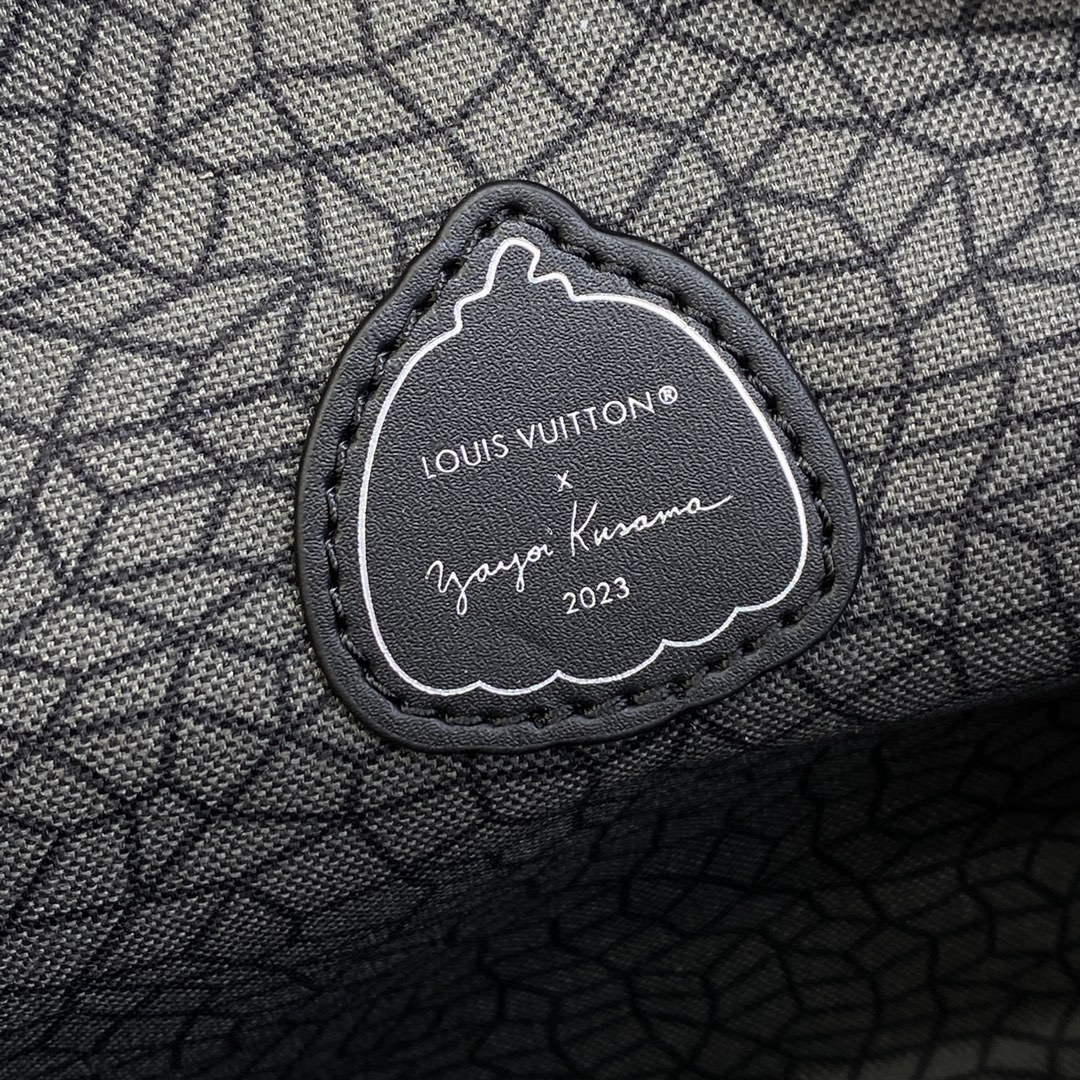 Louis Vuitton M46436 LV x YK Maxi Bumbag