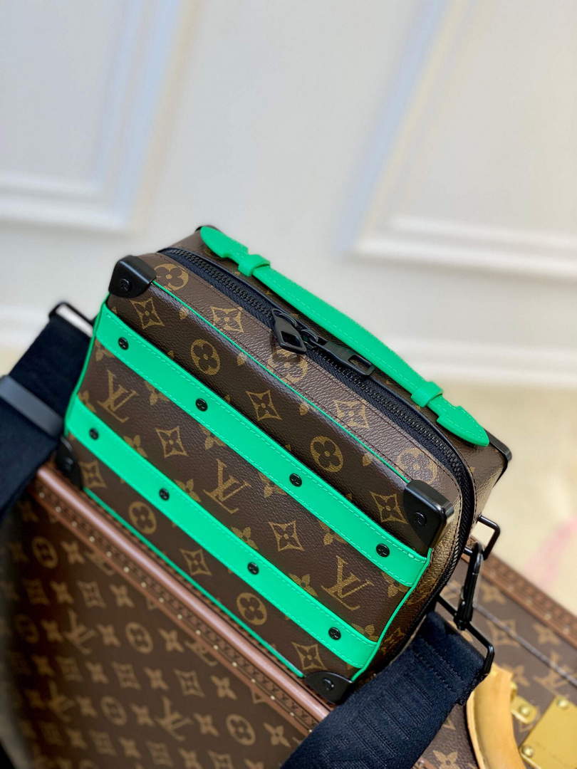 LV M46264 Louis Vuitton Handle Soft Trunk Bag Green