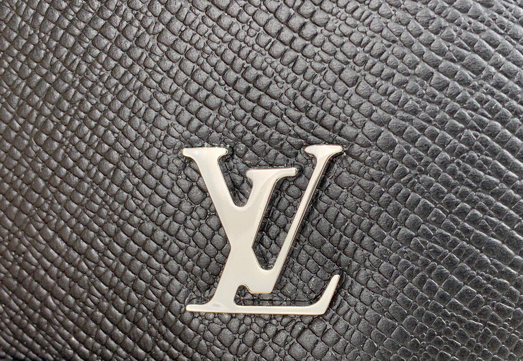LV M30443 Louis Vuitton Avenue Sling Bag Black