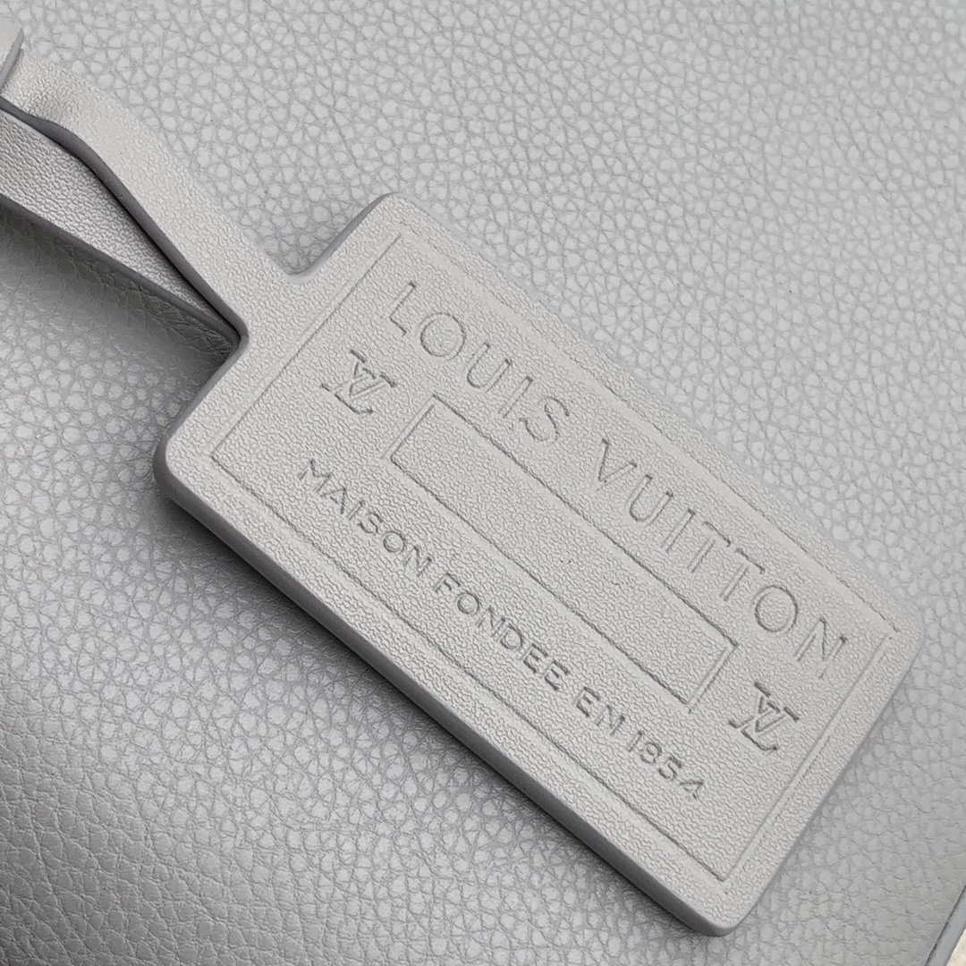 Louis Vuitton M69836 LV Aerogram Pochette iPad M69837 Gray