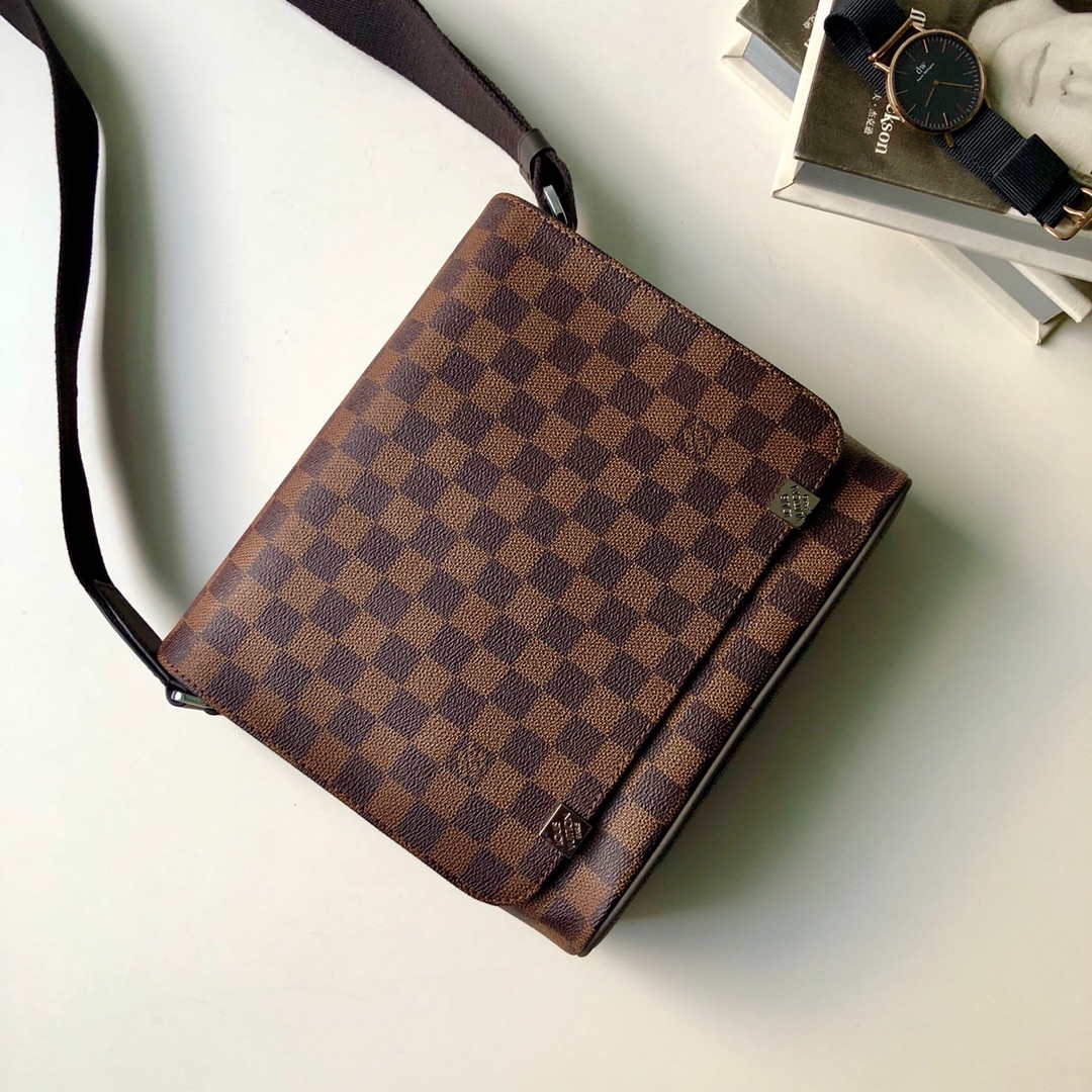Louis Vuitton N41031 District PM Damier Eb��ne Bag