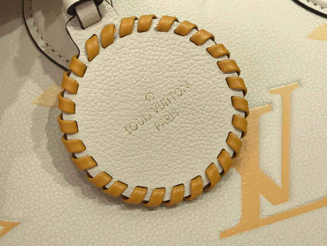 LV M45717 Louis Vuitton Onthego MM M45718 Bag Cream Saffron