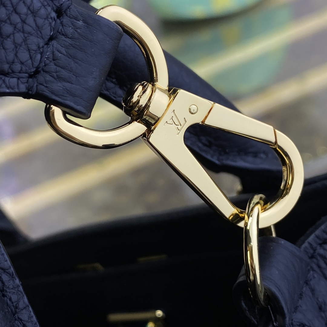 LV M22311 Louis Vuitton Lock   Go Handbag Black