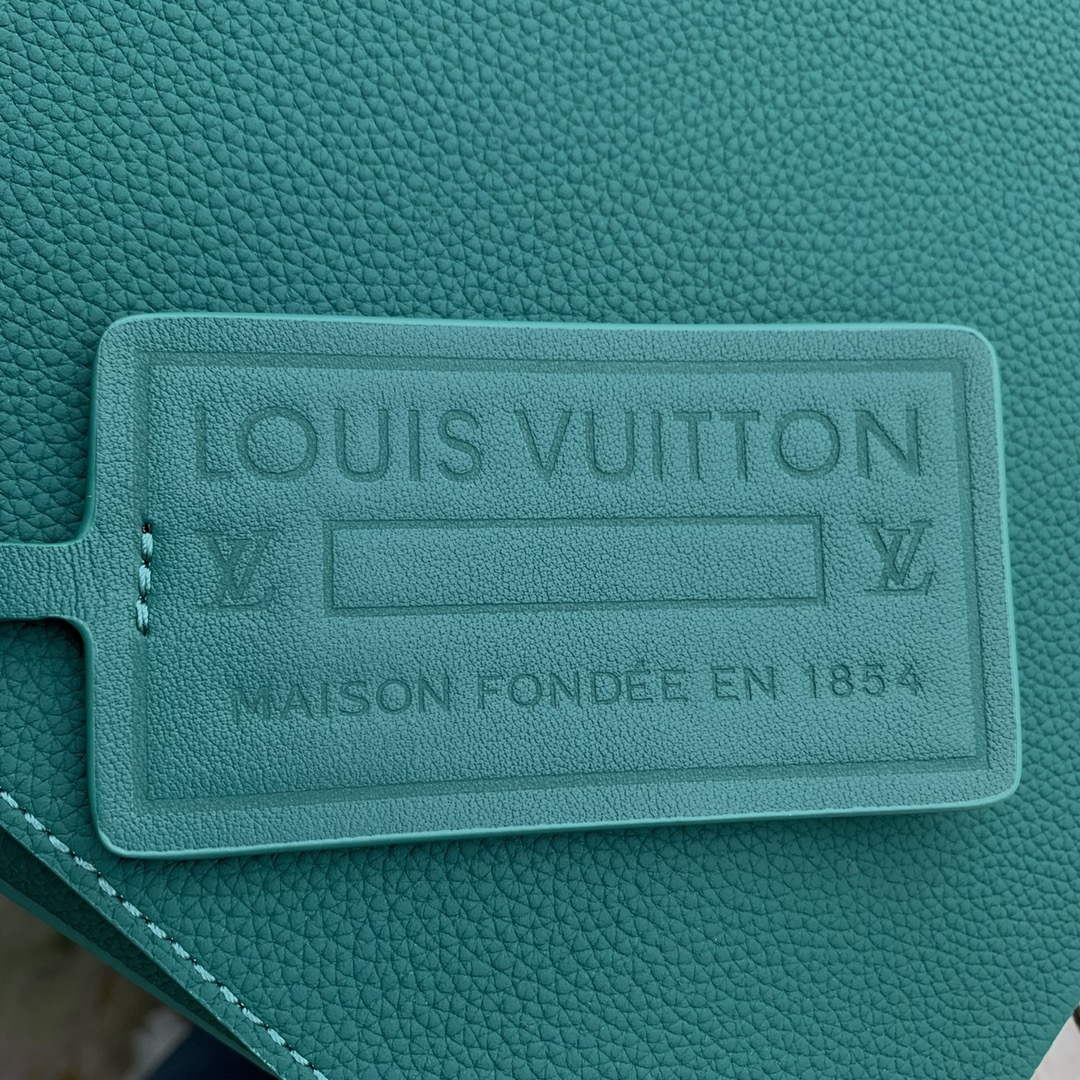 LV M22505 Louis Vuitton Takeoff Messenger Bag Green