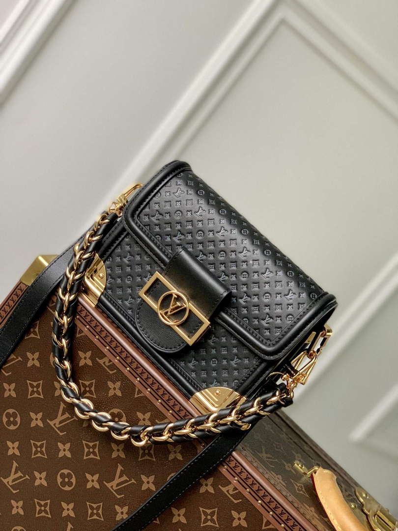 LV M22597 Louis Vuitton Dauphine Mini Bag Black