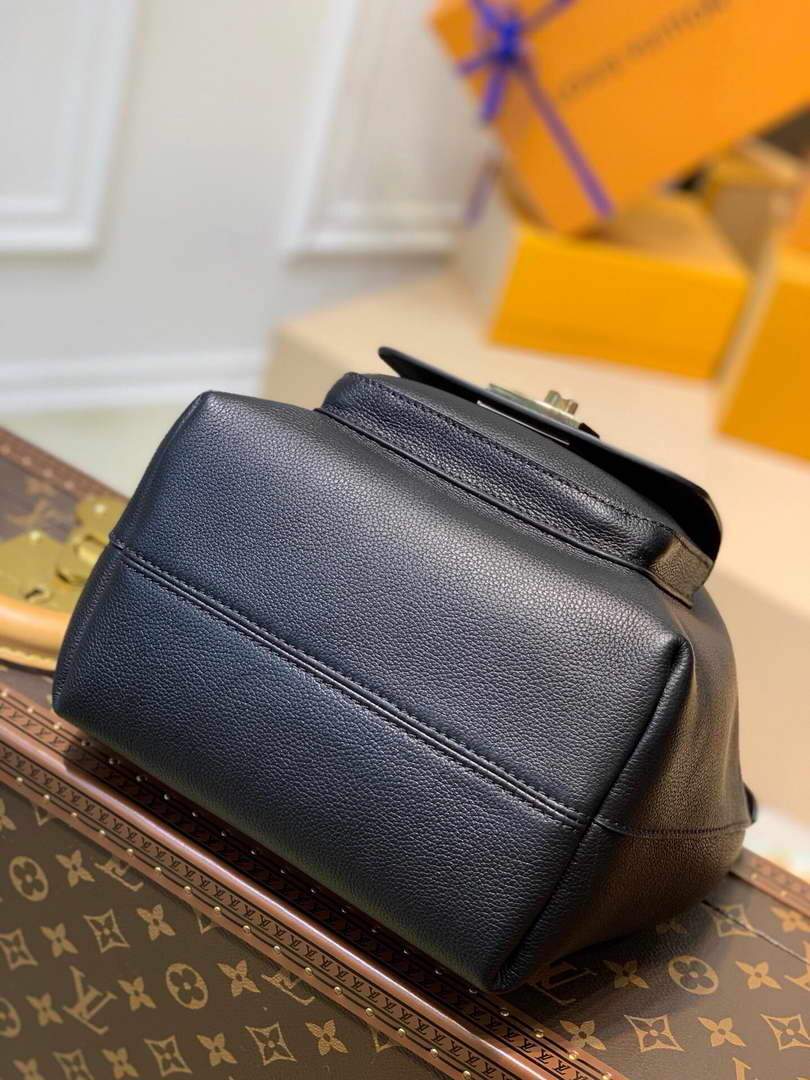 LV M57687 Louis Vuitton Lockme Bucket Bag M57688 M57689 Black