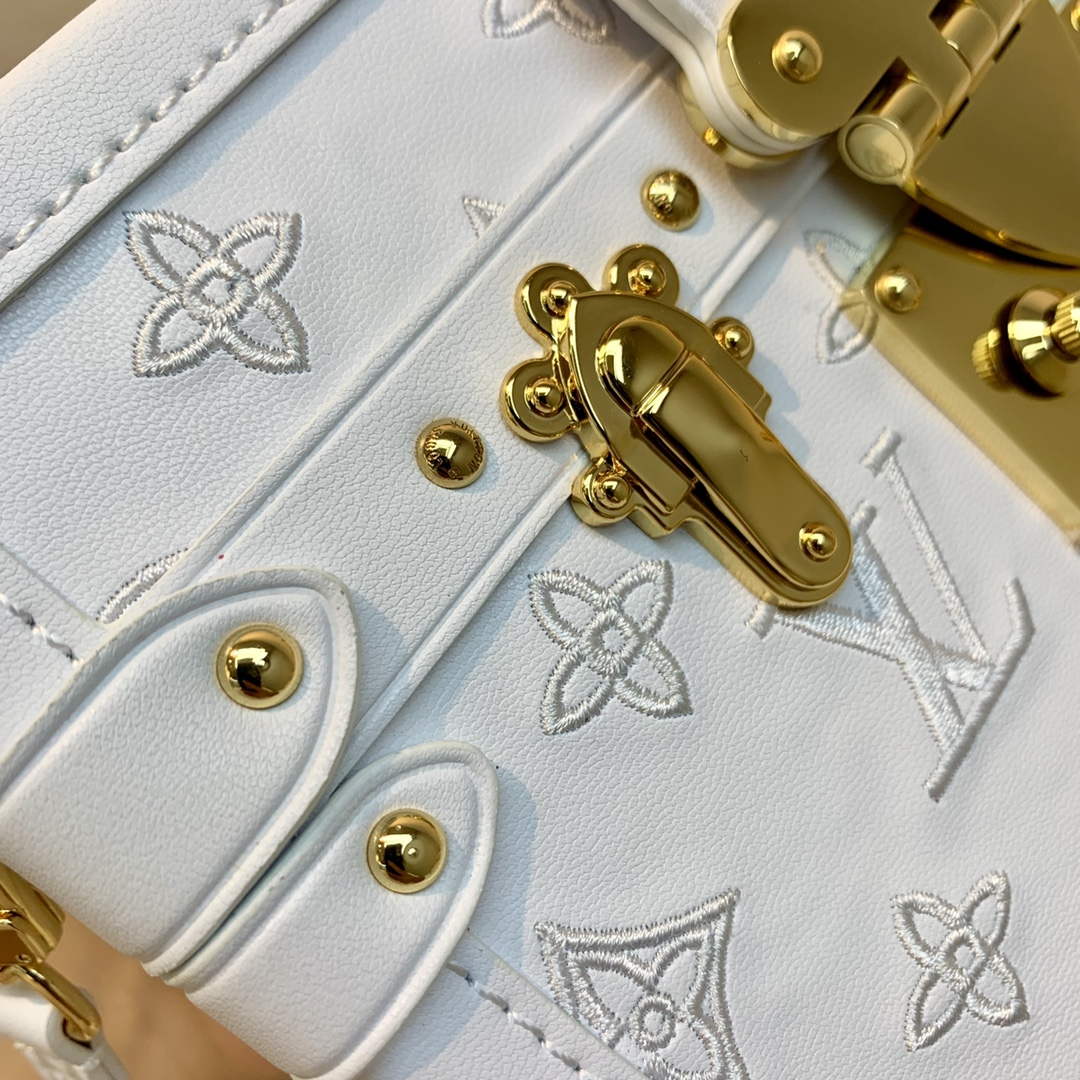 LV M20847 Louis Vuitton Petite Malle Handbag White