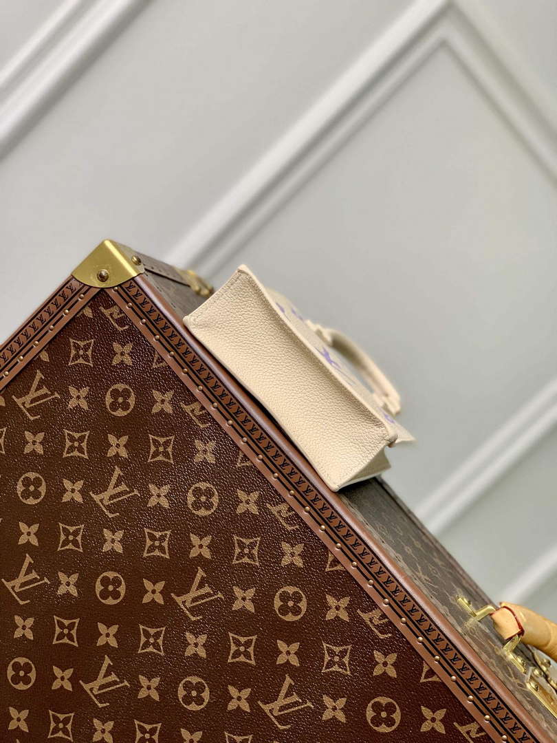 LV M81416 Louis Vuitton Petit Sac Plat Bag Taro Purple