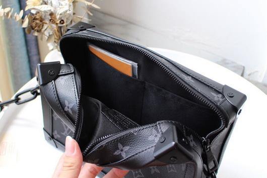 LV M44730 Louis Vuitton M44478 Soft Trunk Monogram Eclipse Bag