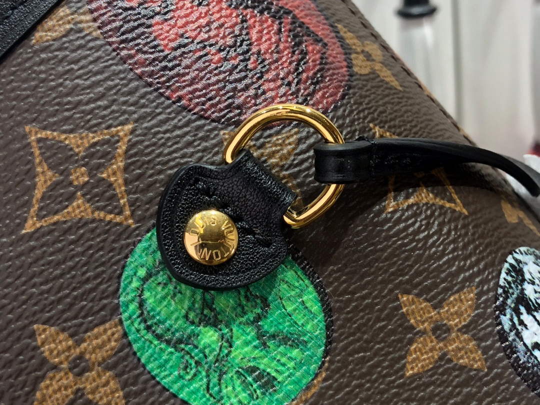 Louis Vuitton LV M45923 Neverfull MM Monogram Cameo printed canvas