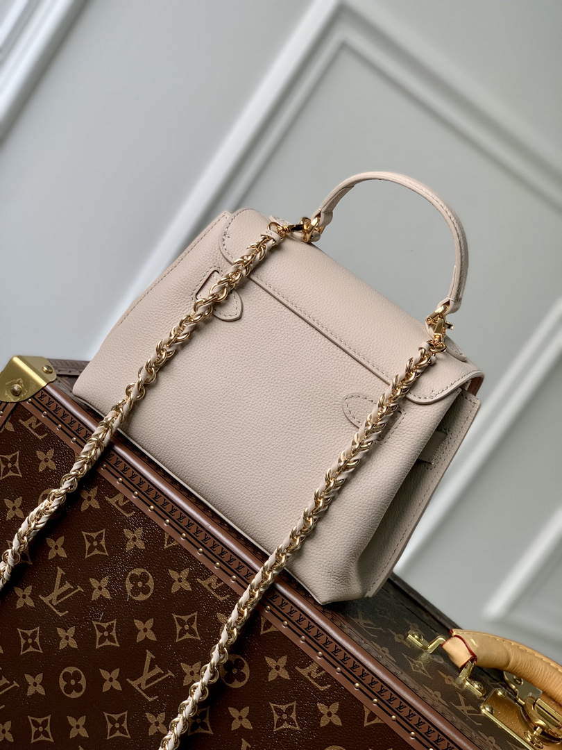 LV M21052 Louis Vuitton Lockme Ever Mini Handbag Greige