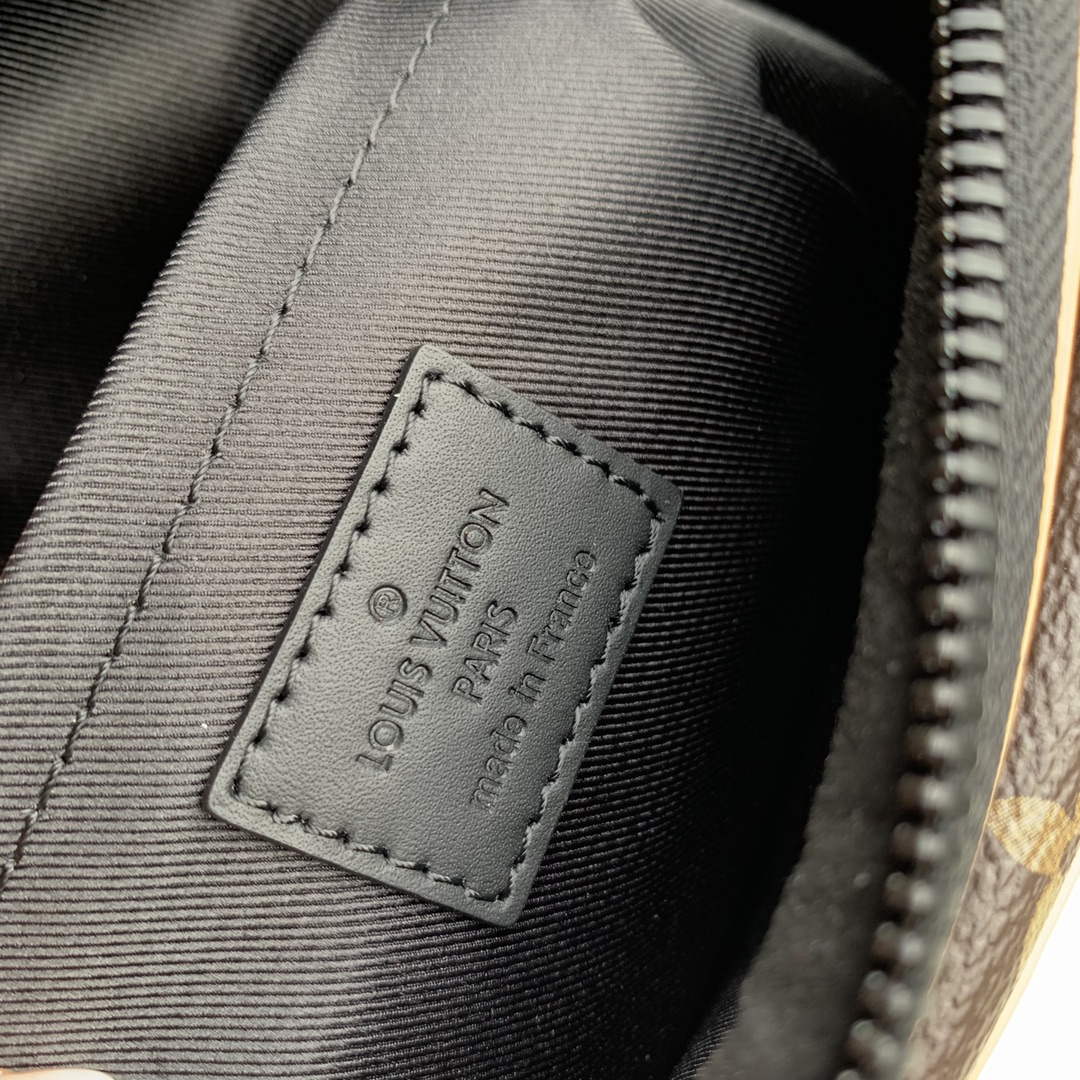 LV M46688 Louis Vuitton S-Lock Messenger Radiant Sun