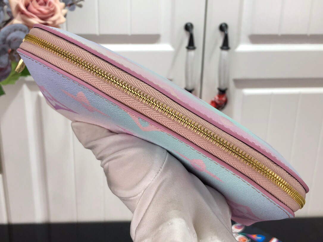 LV M59944 Louis Vuitton Pochette Cosmetique Bag