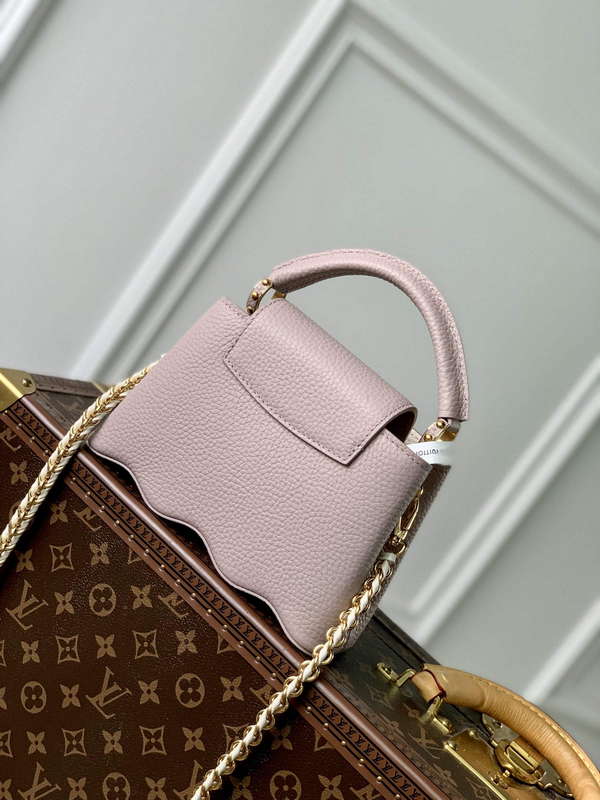 LV M22122 Louis Vuitton Capucines Mini Handbag Wisteria
