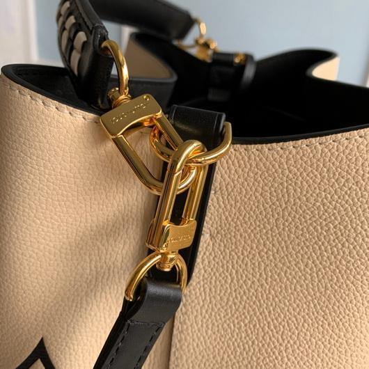 LV M56889 Louis Vuitton LV CRAFTY NONO MM M56888 Bag Cream