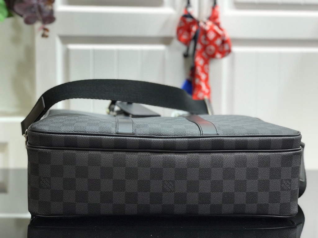 Louis Vuitton N40007 LV M43423 Porte Documents Voyage Damier