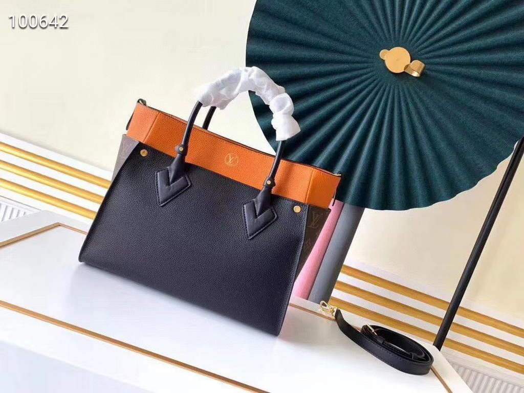 LV M53823 Louis Vuitton M55302 on My Side High end Leathers Tote Bag Black