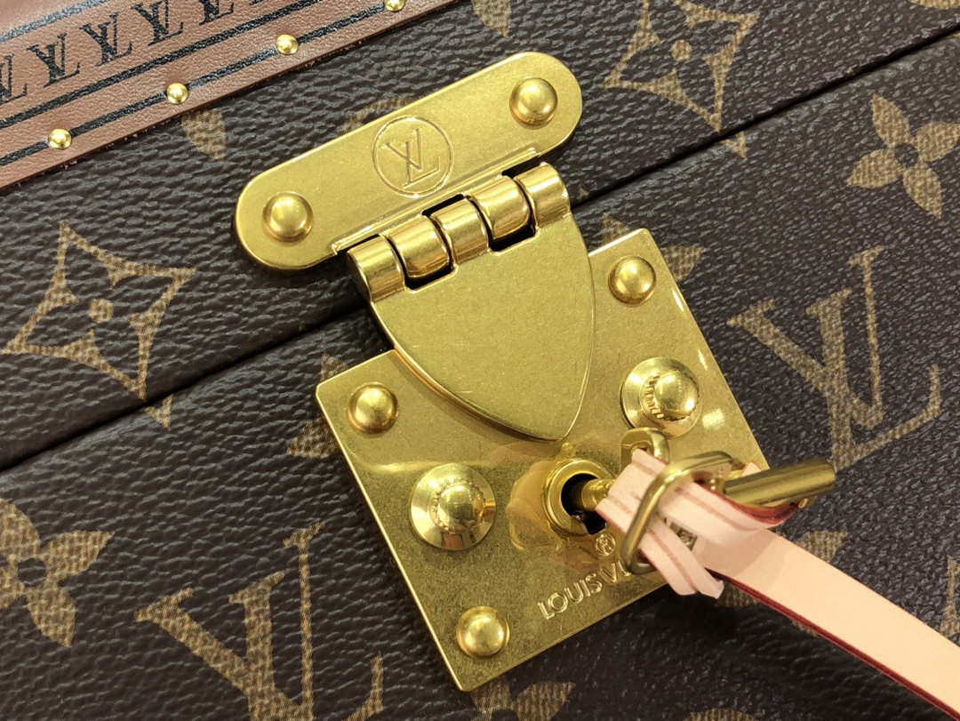 Louis Vuitton LV M20209 Coffret Accessoires Monogram Pink