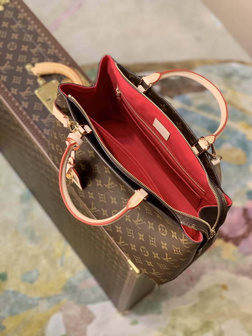 LV M45898 Louis Vuitton Grand Palais Monogram empreinte