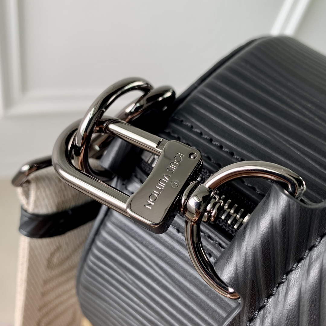 LV M23092 Louis Vuitton Soft Polochon Cross-body Bag Black