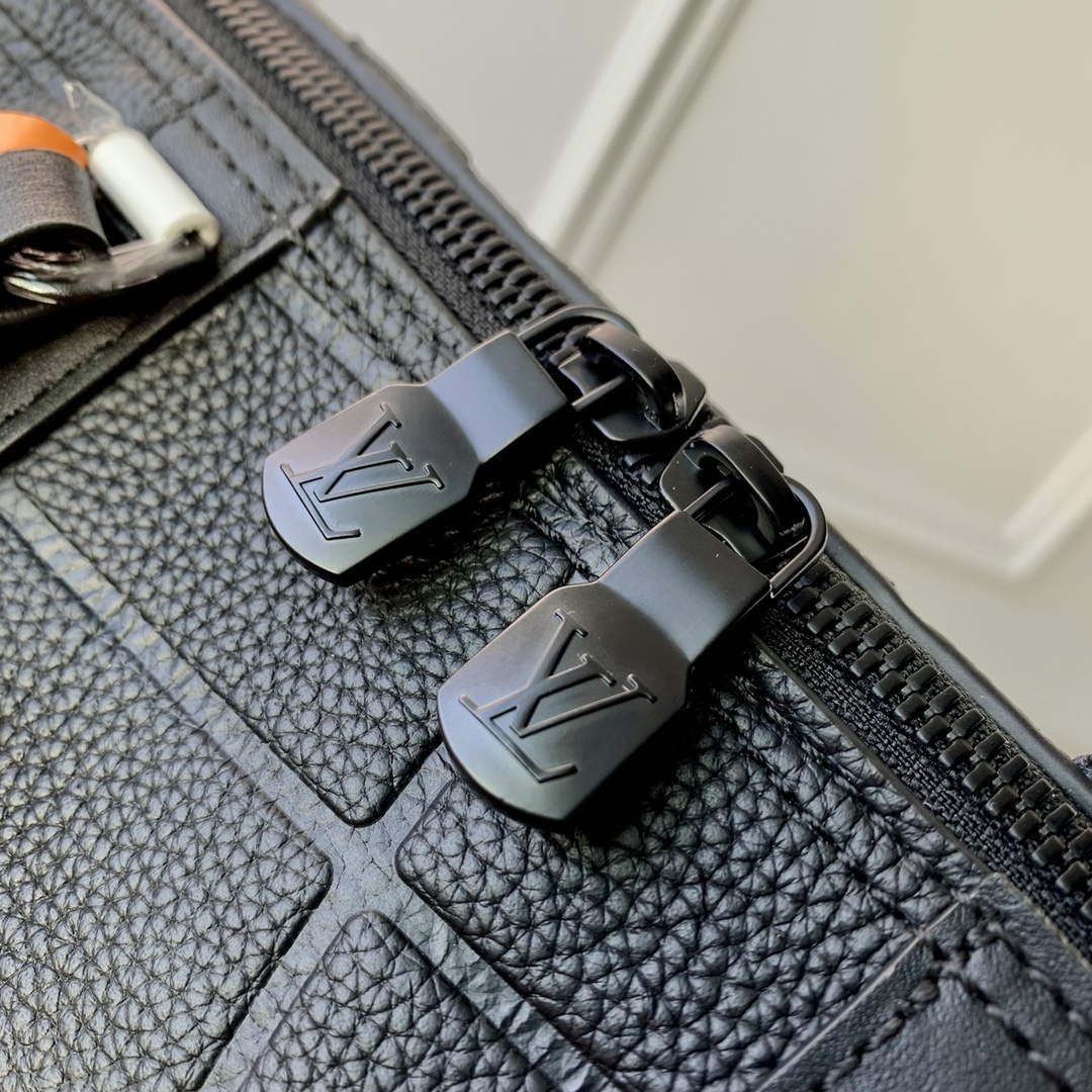 LV M21543 Louis Vuitton City Keepall Bag Black