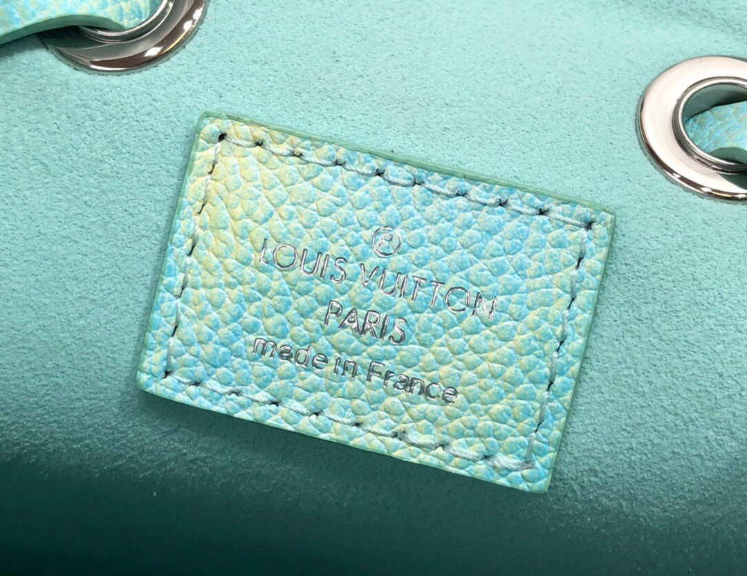 LV M46173 Louis Vuitton NONO BB Bucket Bag Vert d eau Green