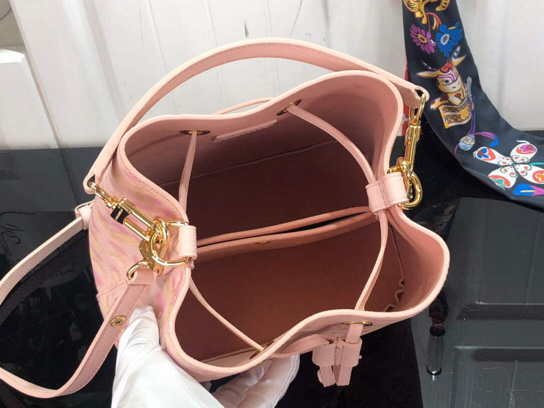 LV M46174 Louis Vuitton NONO BB Bucket Bag Pink