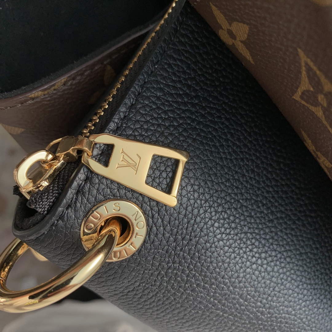 LV M46508 Louis Vuitton Vendme MM Bag Black