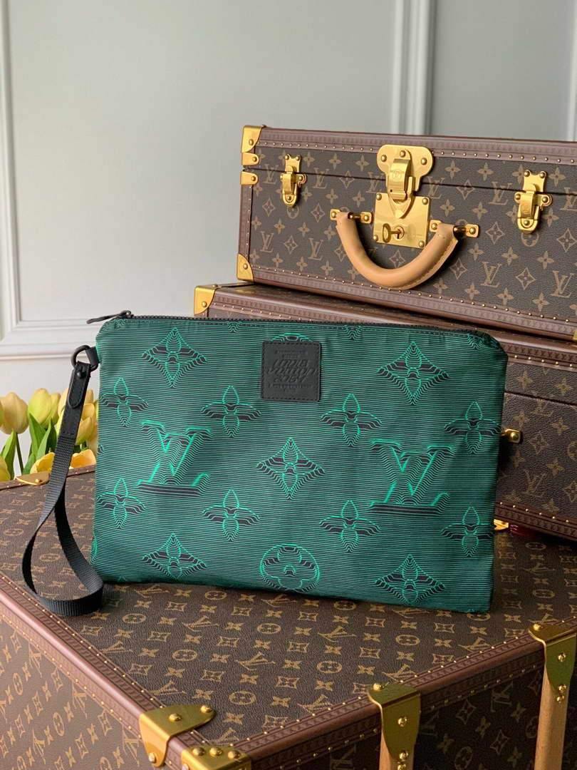 LV M80142 Louis Vuitton 2054 Reversible Pouch Monogram Black And Green