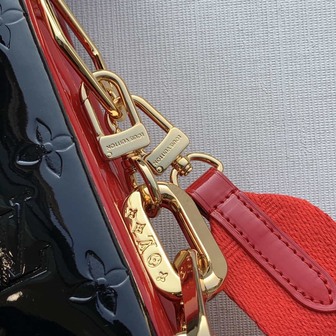 LV M20369 Louis Vuitton Coussin MM Bag Patent calfskin M57783 Black