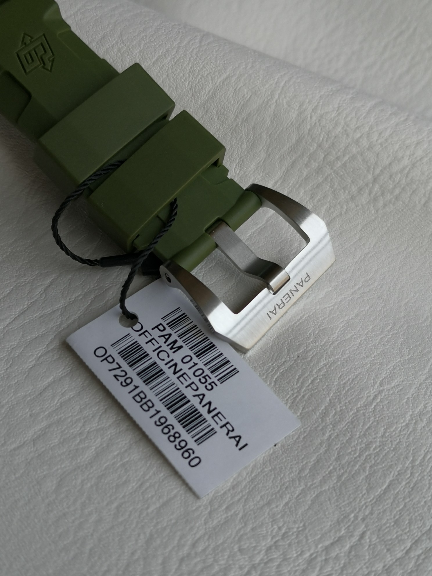 Panerai Submersible PAM01055 watch