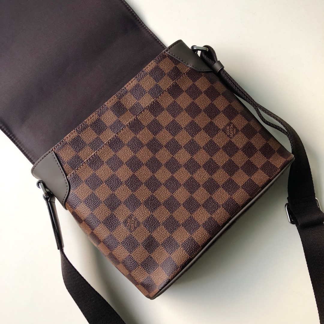 Louis Vuitton N41031 District PM Damier Eb��ne Bag