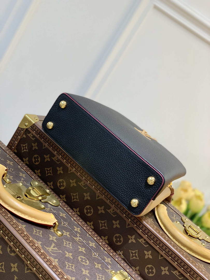 LV M58607 Louis Vuitton Capucines BB Handbag Black Apricot