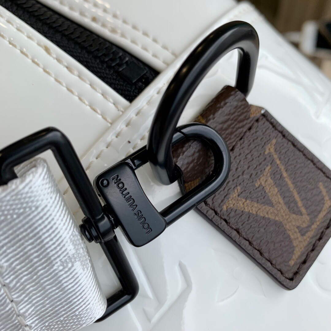 LV M58755 Louis Vuitton Neo Porte Documents Voyage Black white