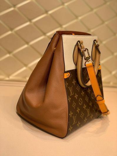 LV M45376 Louis Vuitton Fold Tote MM Monogram Brown