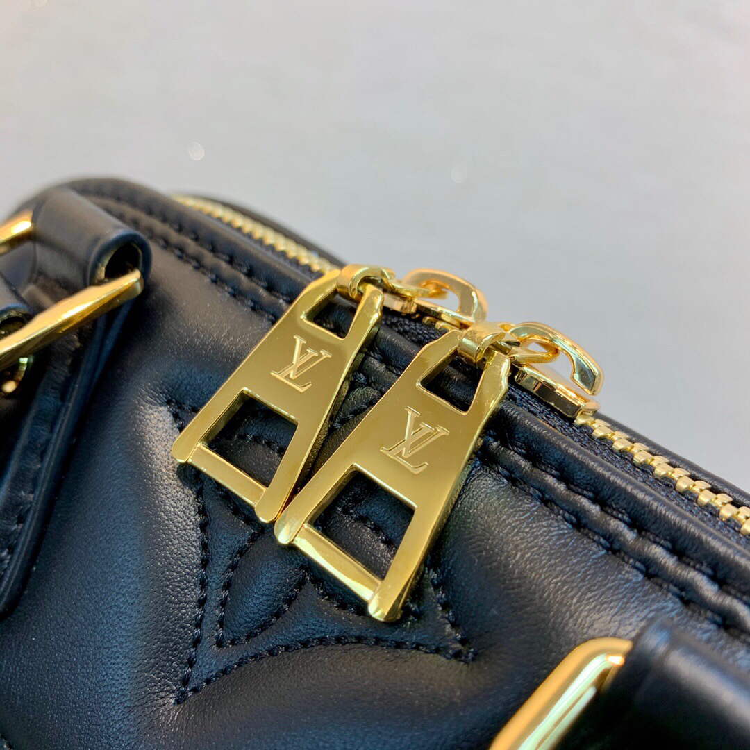 LV M59793 Louis Vuitton Alma BB Handbag Black