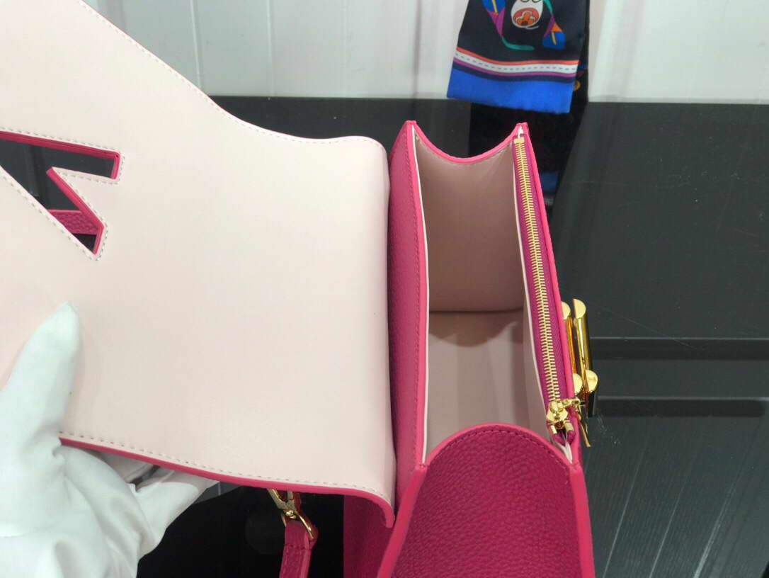 LV M57096 Louis Vuitton Twist one Handle PM M57093 Taurillon Leather Plum