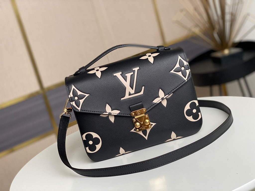 LV M45773 Louis Vuitton M45596 Pochette Metis Bag Black