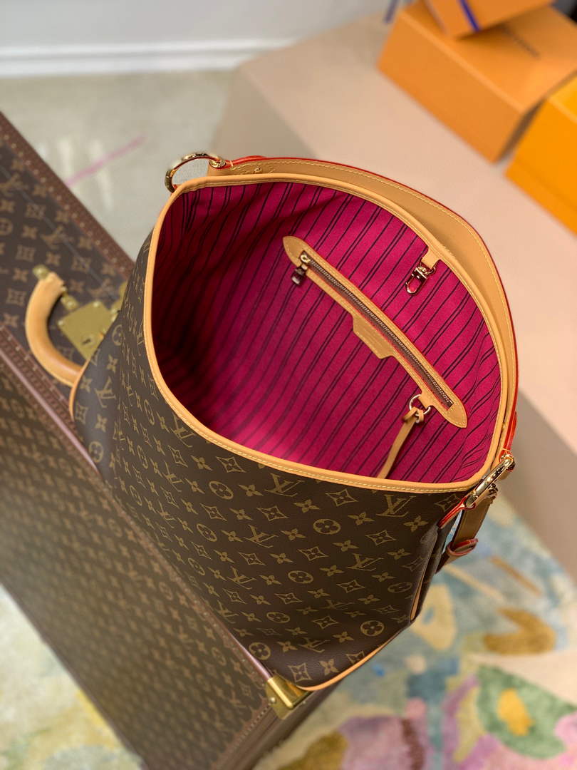LV M50157 LouisVuitton Delightful MM Monogram Plum
