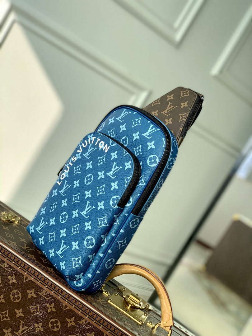 LV M23782 Louis Vuitton Avenue Slingbag NM Atlantic Blue