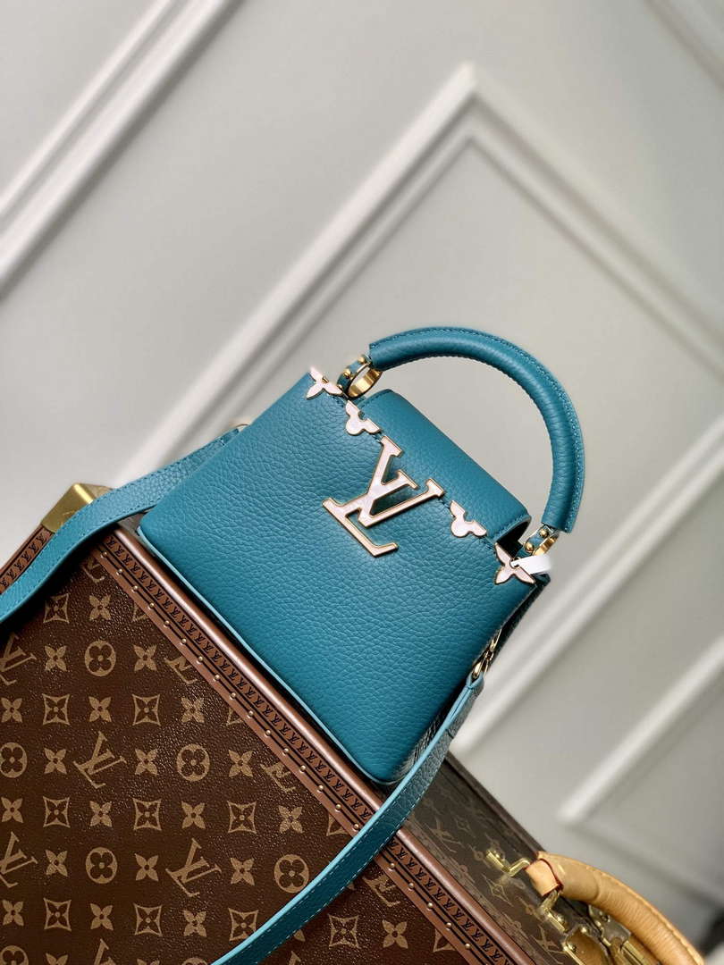 Louis Vuitton LV M23766 Capucines Mini Handbag Green