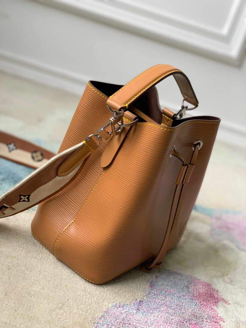 LV M57706 Louis Vuitton N��oNo�� BB Bucket Bag M57693 M57691 Honey Gold